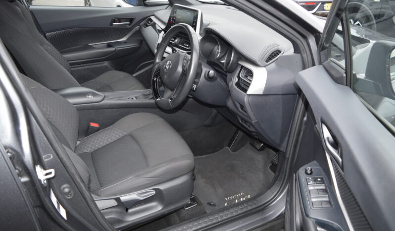 TOYOTA C-HR 1.8 Hybrid Icon 5door CVT 2020 AUTOMATIC ONE OWNER ULEZ COMPLIANCE full