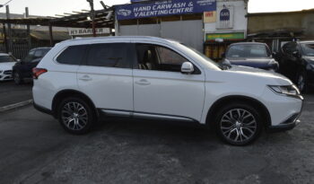 MITSUBISHI OUTLANDER 2.2 DI-D GX4 5dr 2017 AUTOMATIC 2 OWNER EURO 6 ULEZ SAT NAV 7 SEATS full