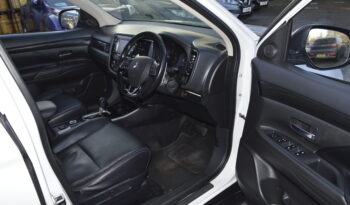 MITSUBISHI OUTLANDER 2.2 DI-D GX4 5dr 2017 AUTOMATIC 2 OWNER EURO 6 ULEZ SAT NAV 7 SEATS full