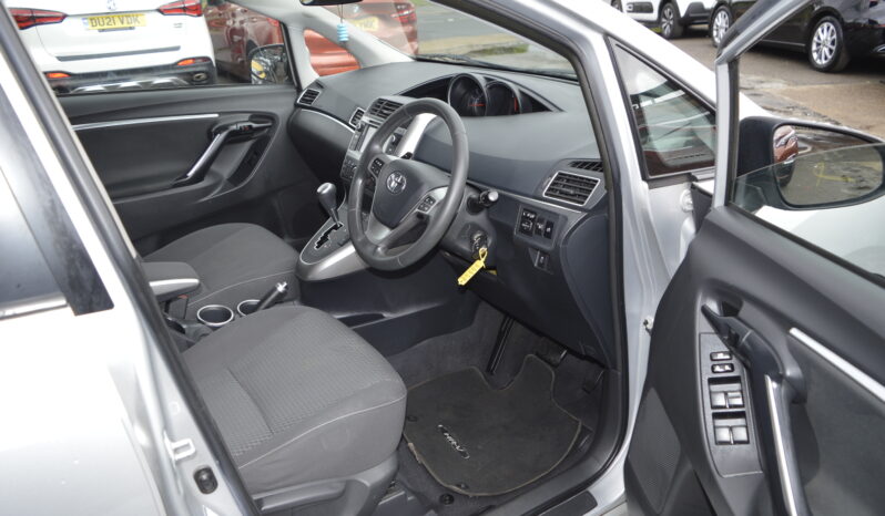 Toyota Verso 1.8 V-Matic Icon Multidrive S Euro 5 5dr PETROL 2014 AUTOMATIC SAT NAV 7 SEATS ULEZ full